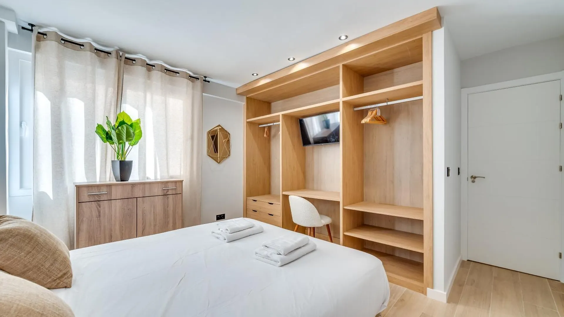 Victoria Lux 100 Apartment Malaga