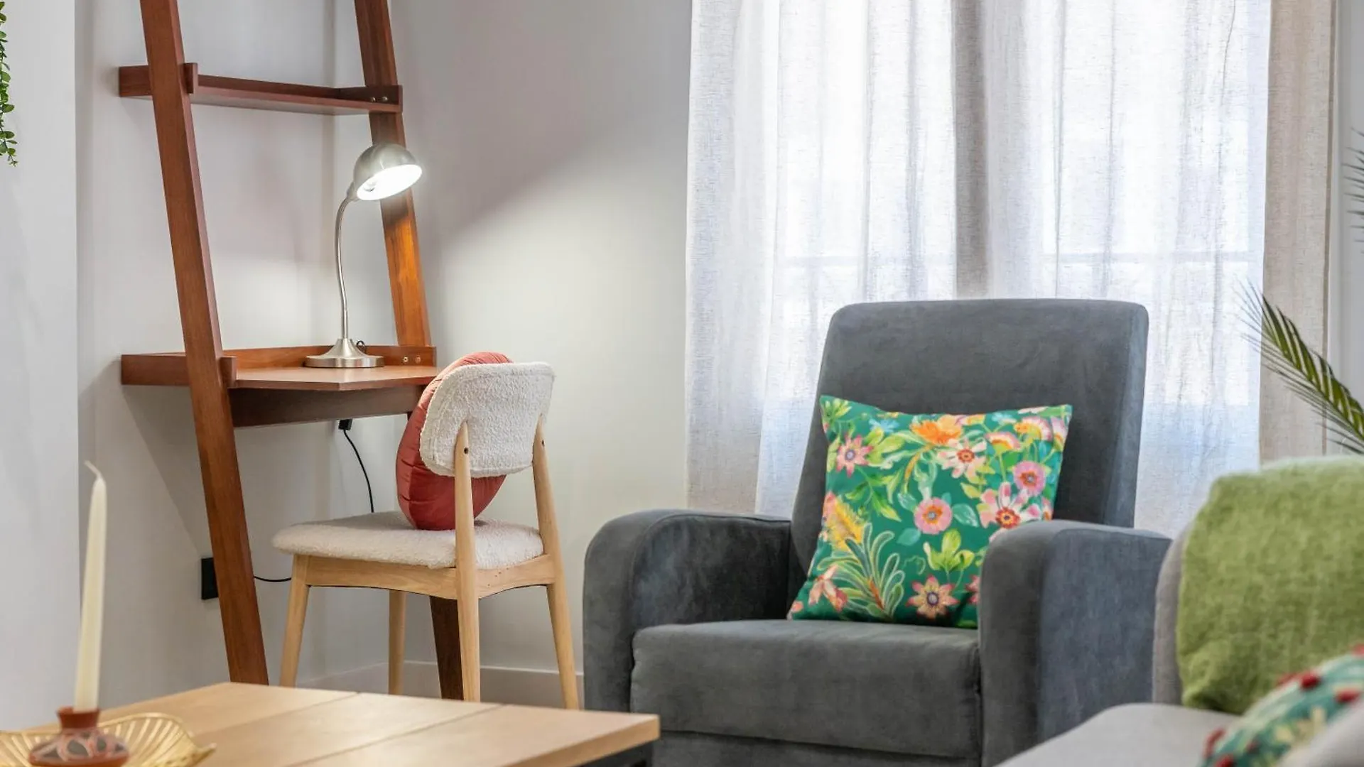Victoria Lux 100 Apartment Malaga 0*,  Spain